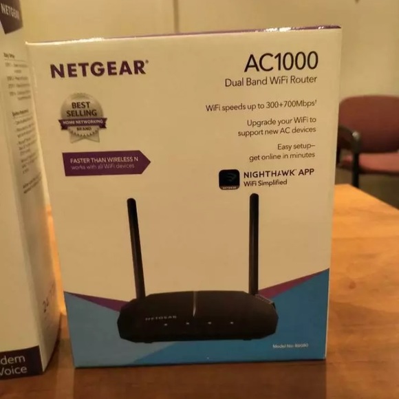 NETGEAR AC1000 Dual Band Smart WiFi Router - Picture 1 of 4